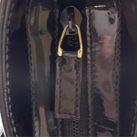 Gucci Black and Cream Structured Tote Bag - Picture 12 of 16